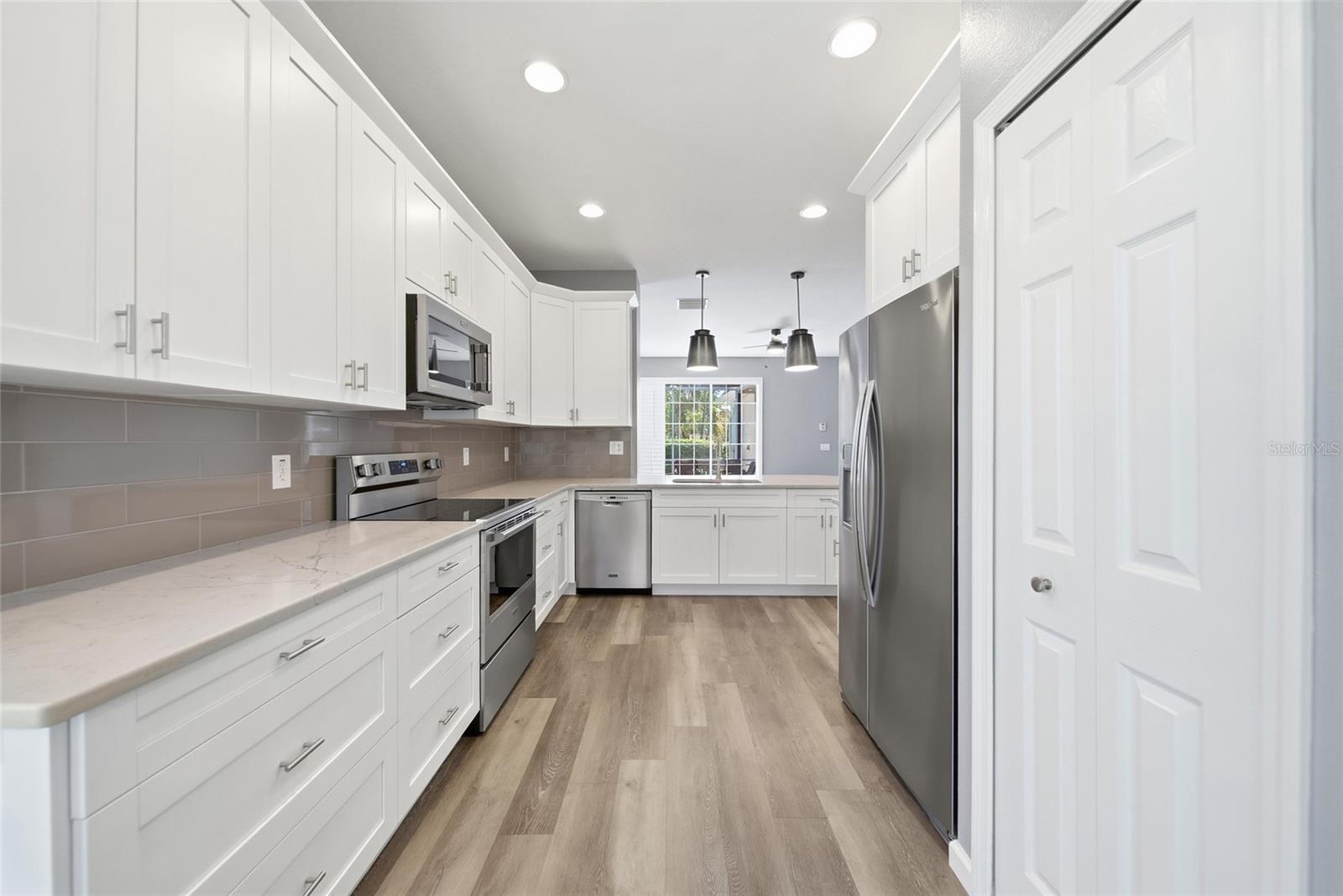 MIRABAY PRCL 7 PH 1 - Residential
