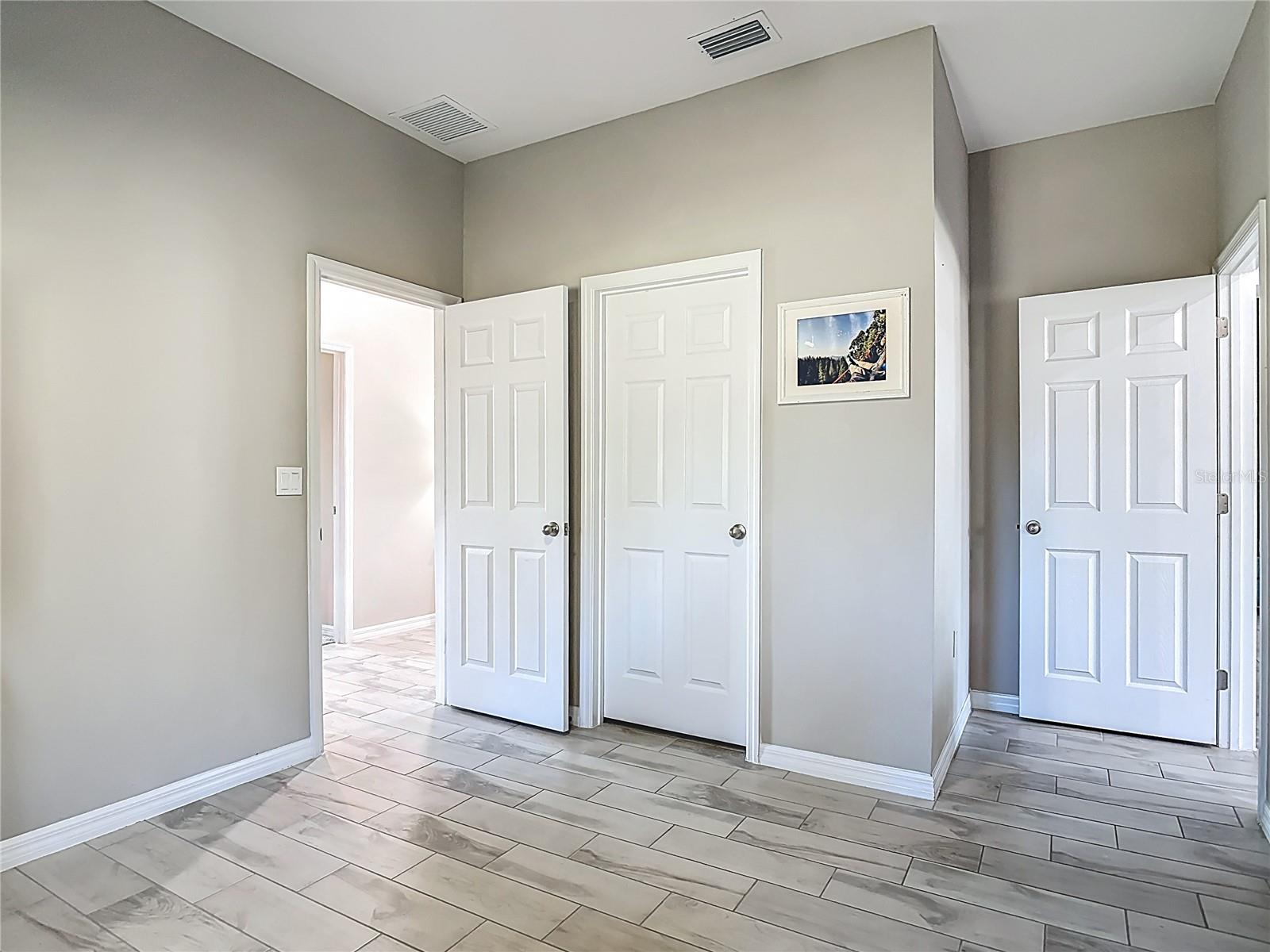 ROYAL TRAILS UNIT 01 - Residential