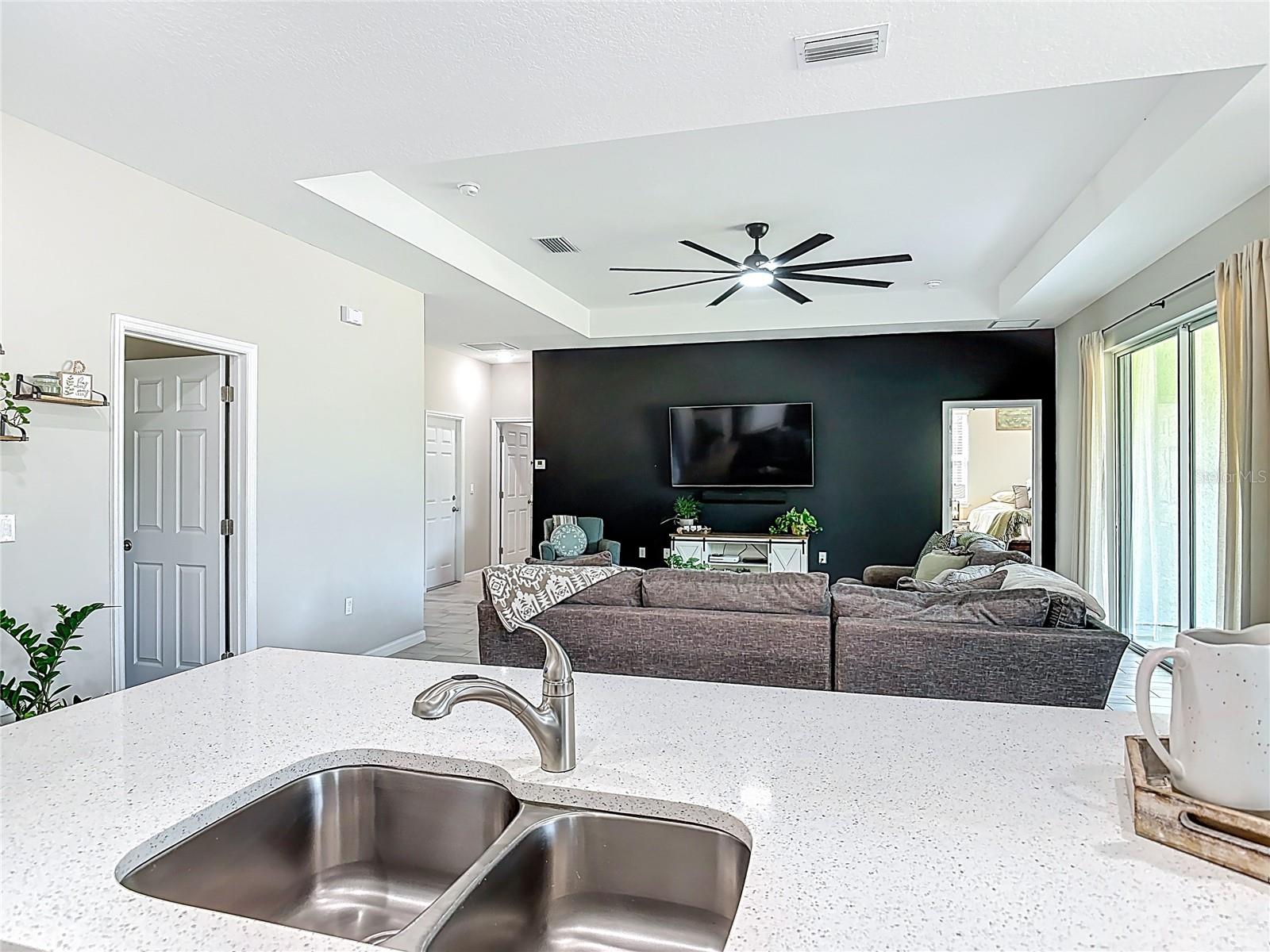 ROYAL TRAILS UNIT 01 - Residential