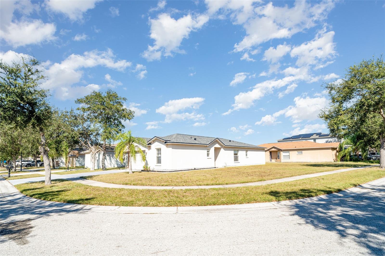 CARRIAGE POINTE PH 1 - Residential