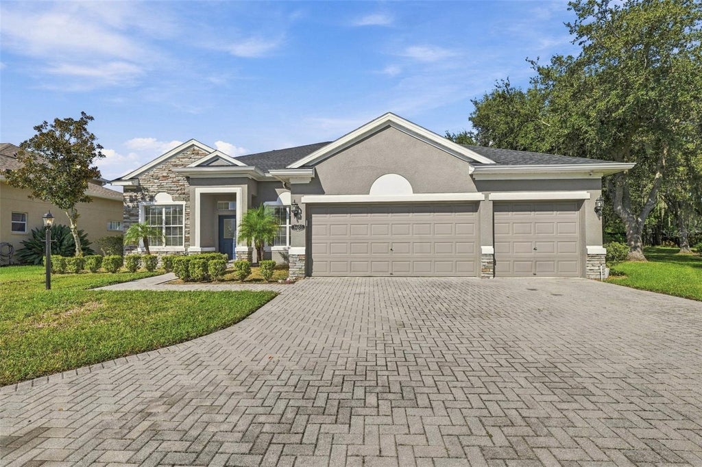 Photo of 3403 Walden Reserve Drive, Plant City, FL 33566 (MLS # TB8533628)