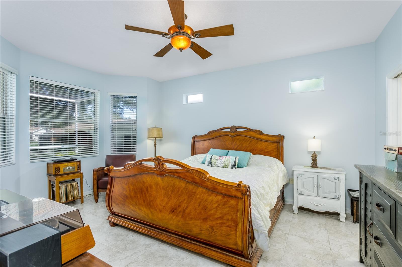 GROVES PH 02 - Residential