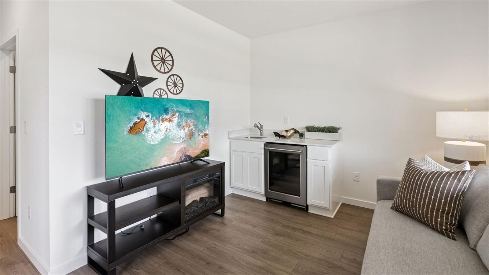 HARMONY WEST - Residential