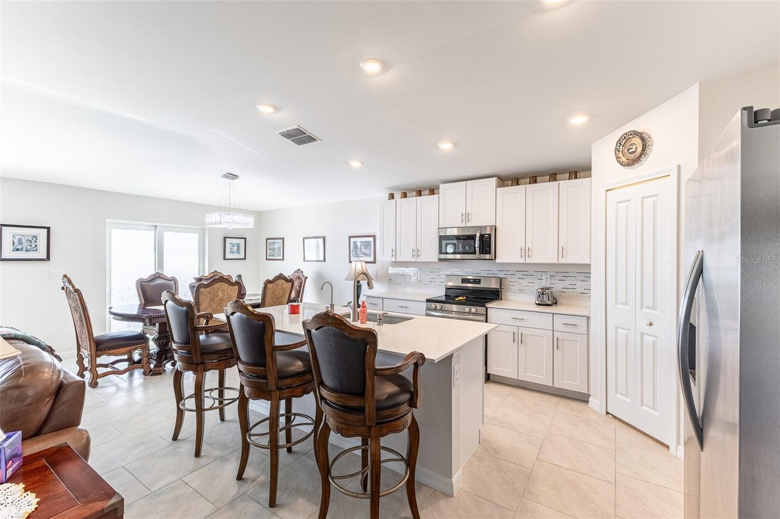 ROTONDA LAKES - Residential Lease