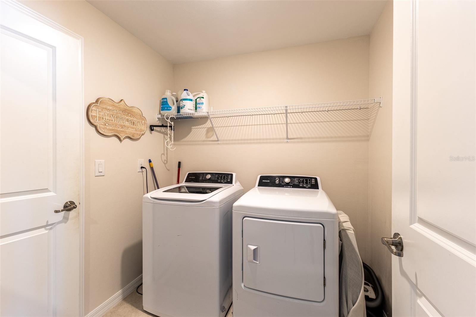 ROTONDA LAKES - Residential Lease