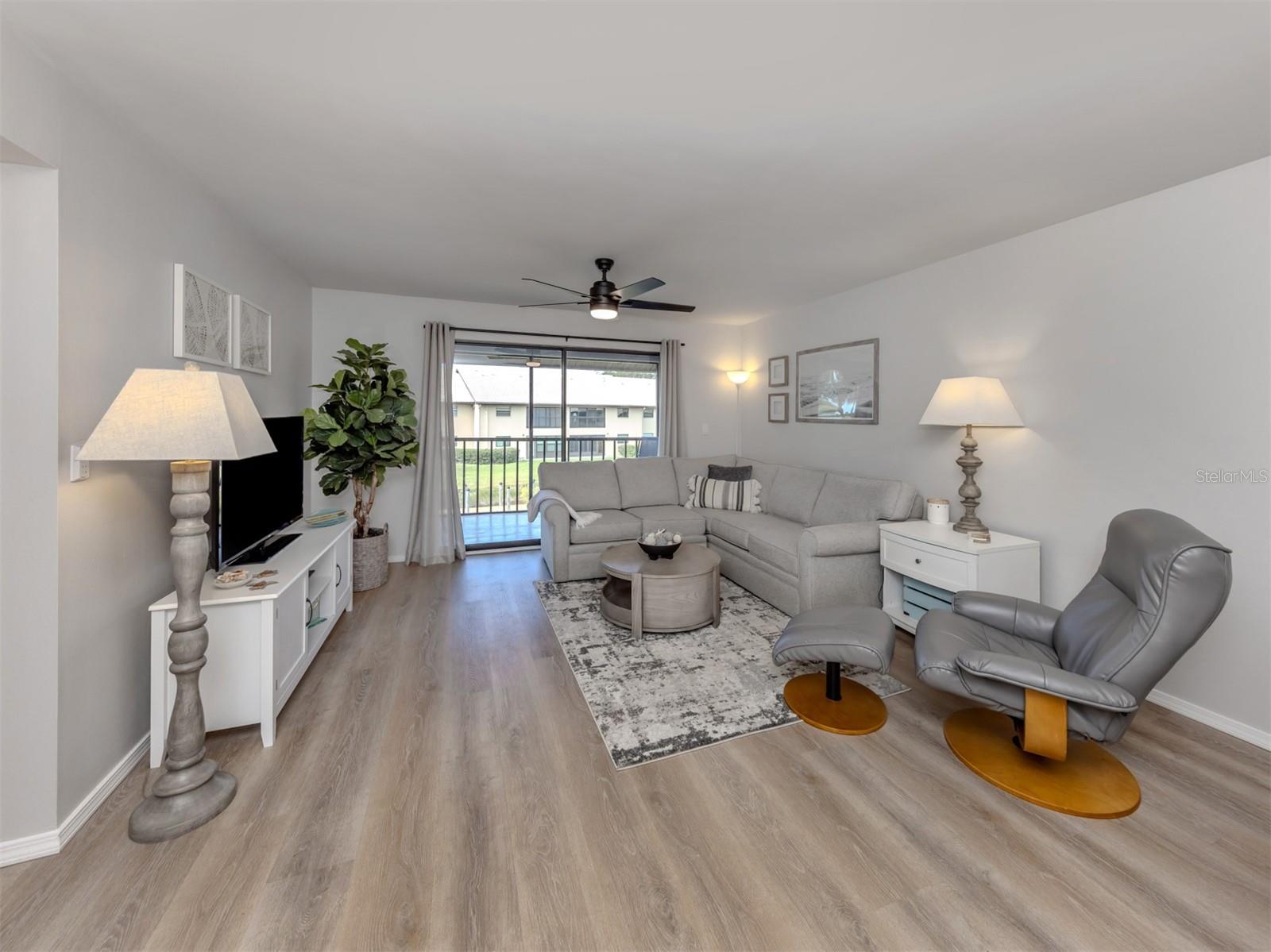 400 MISSION TRAIL E D