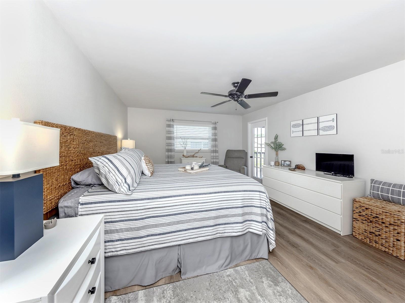 MISSION LAKES - Residential