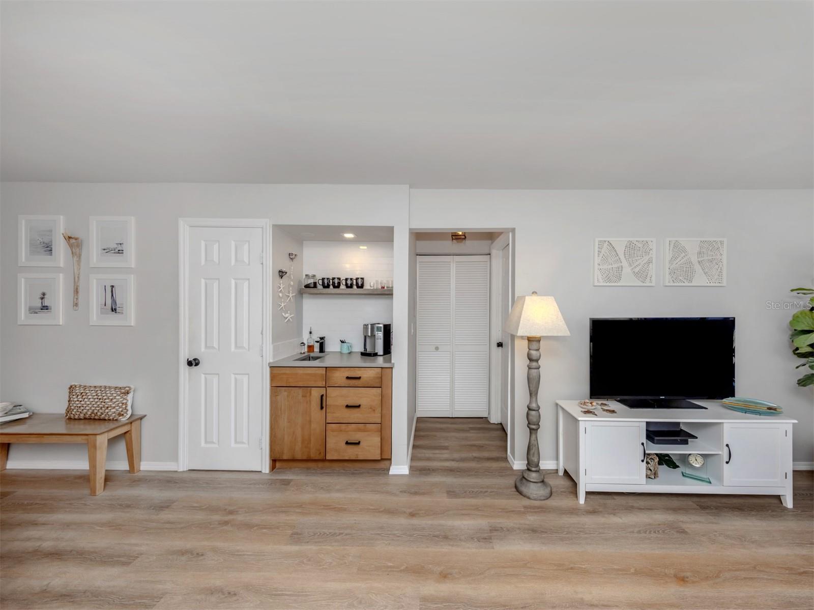 MISSION LAKES - Residential