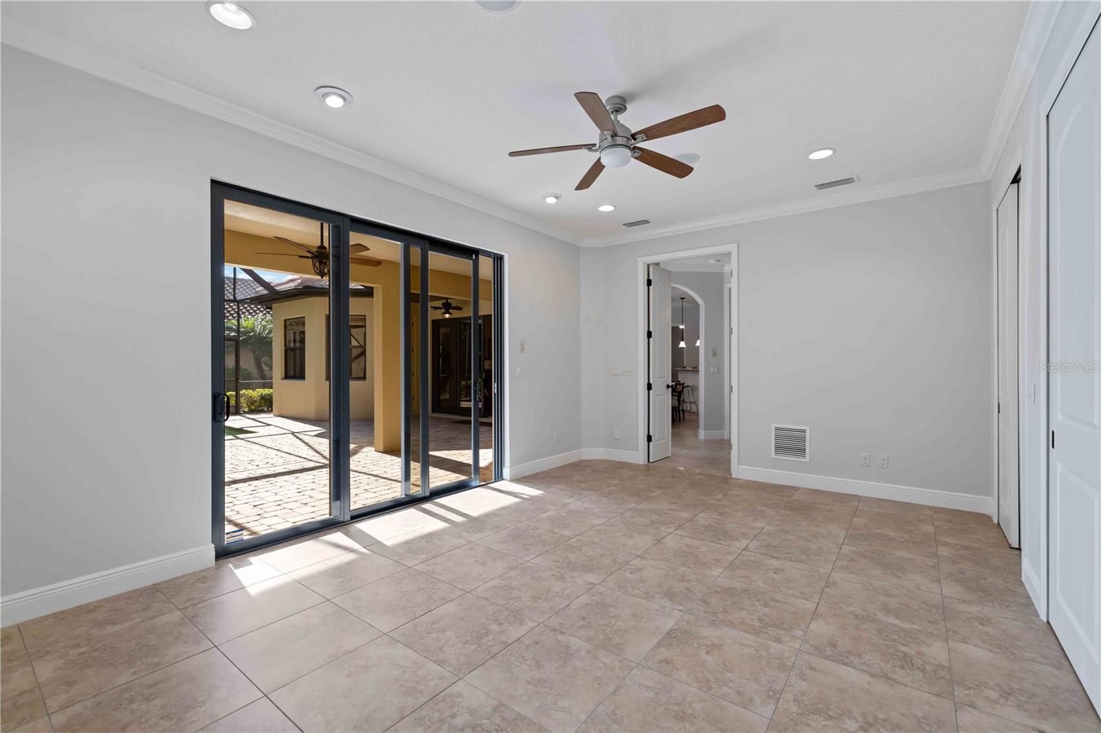 COUNTRY CLUB EAST AT LAKEWD RNCH PP - Residential