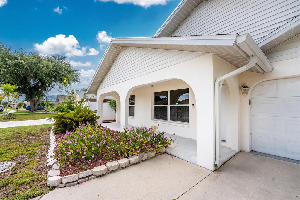 Photo of 1458 Strada D Argento, Venice, FL 34292 (MLS # N6144952)