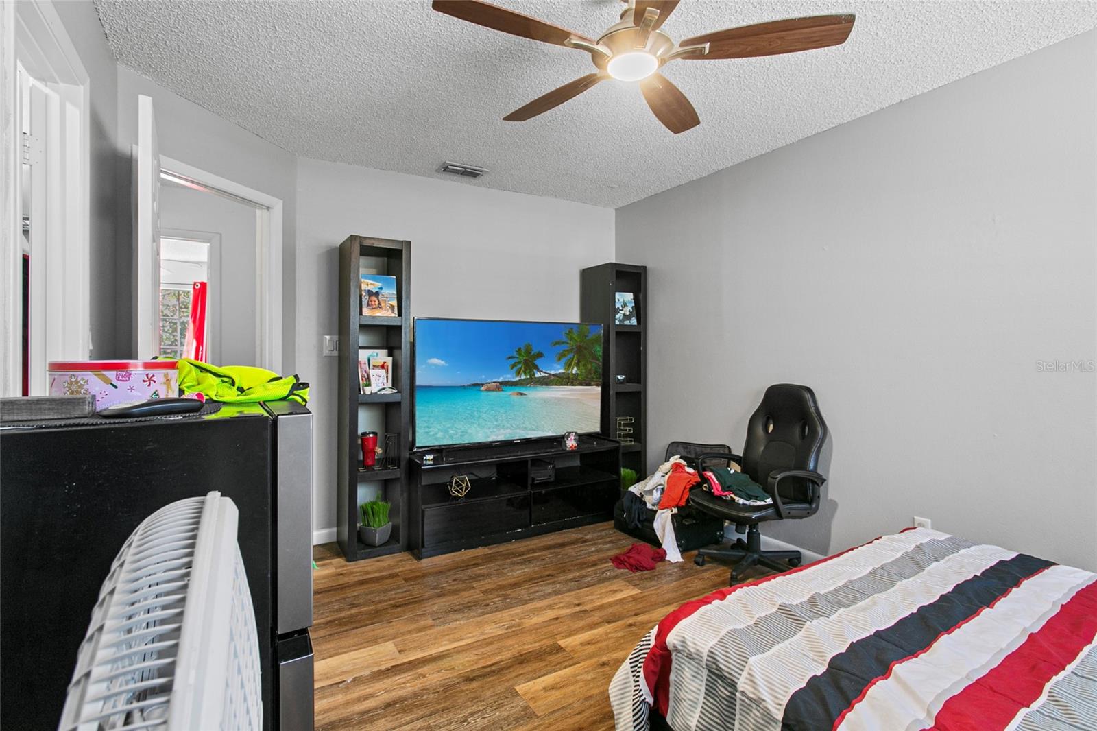 WINDSOR WALK - Residential Income