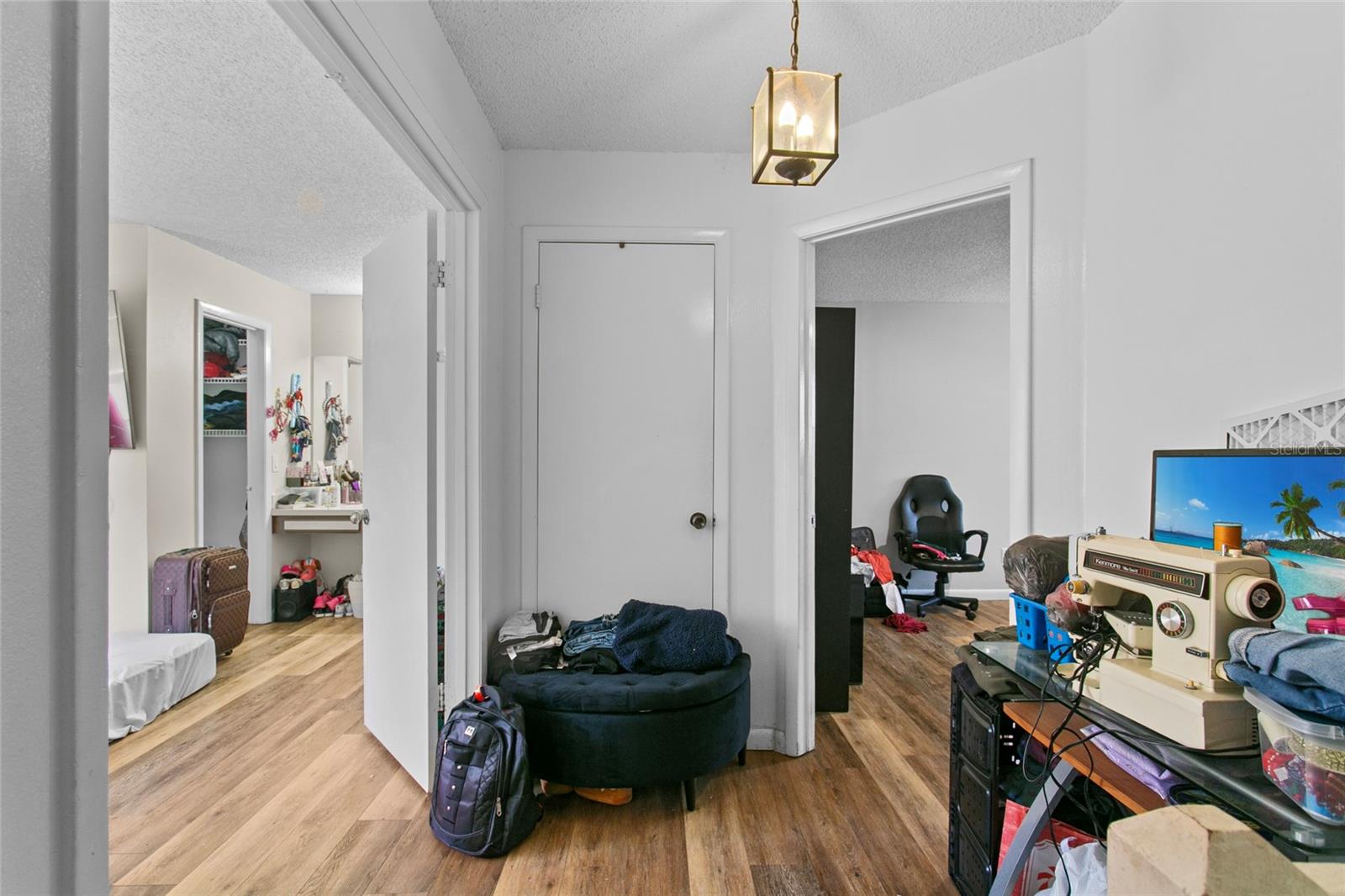 WINDSOR WALK - Residential Income