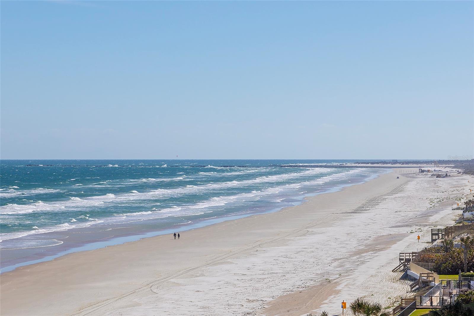 TOWERS 09 CONDO - Residential