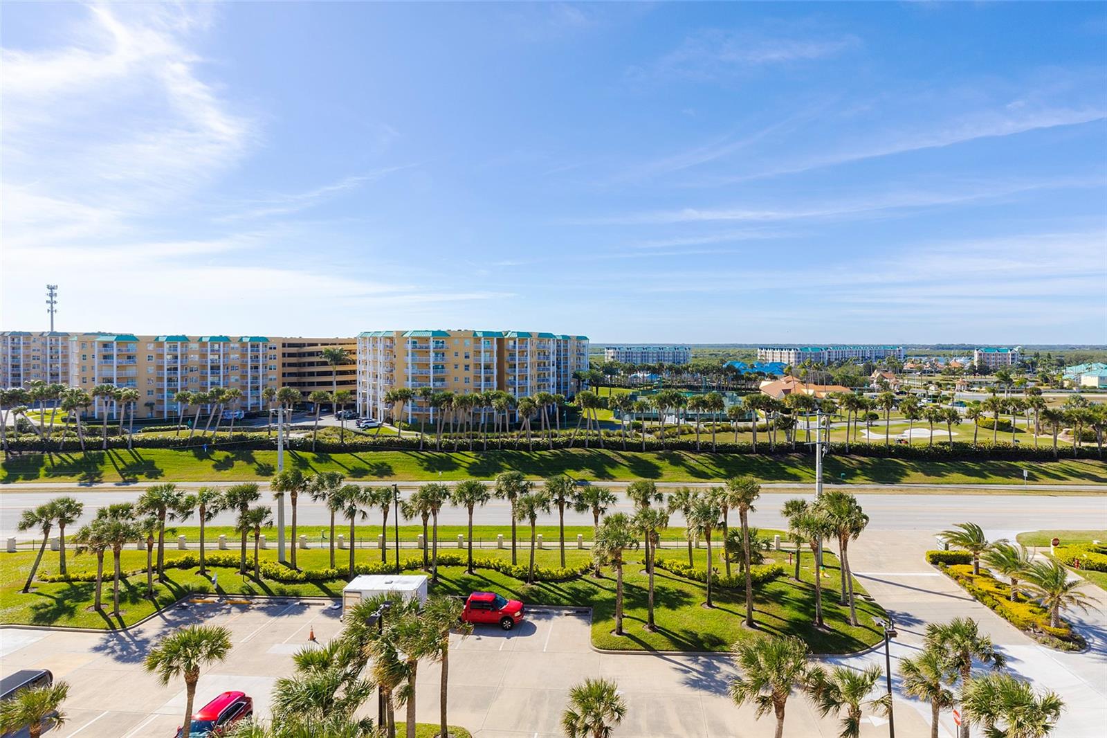 TOWERS 09 CONDO - Residential