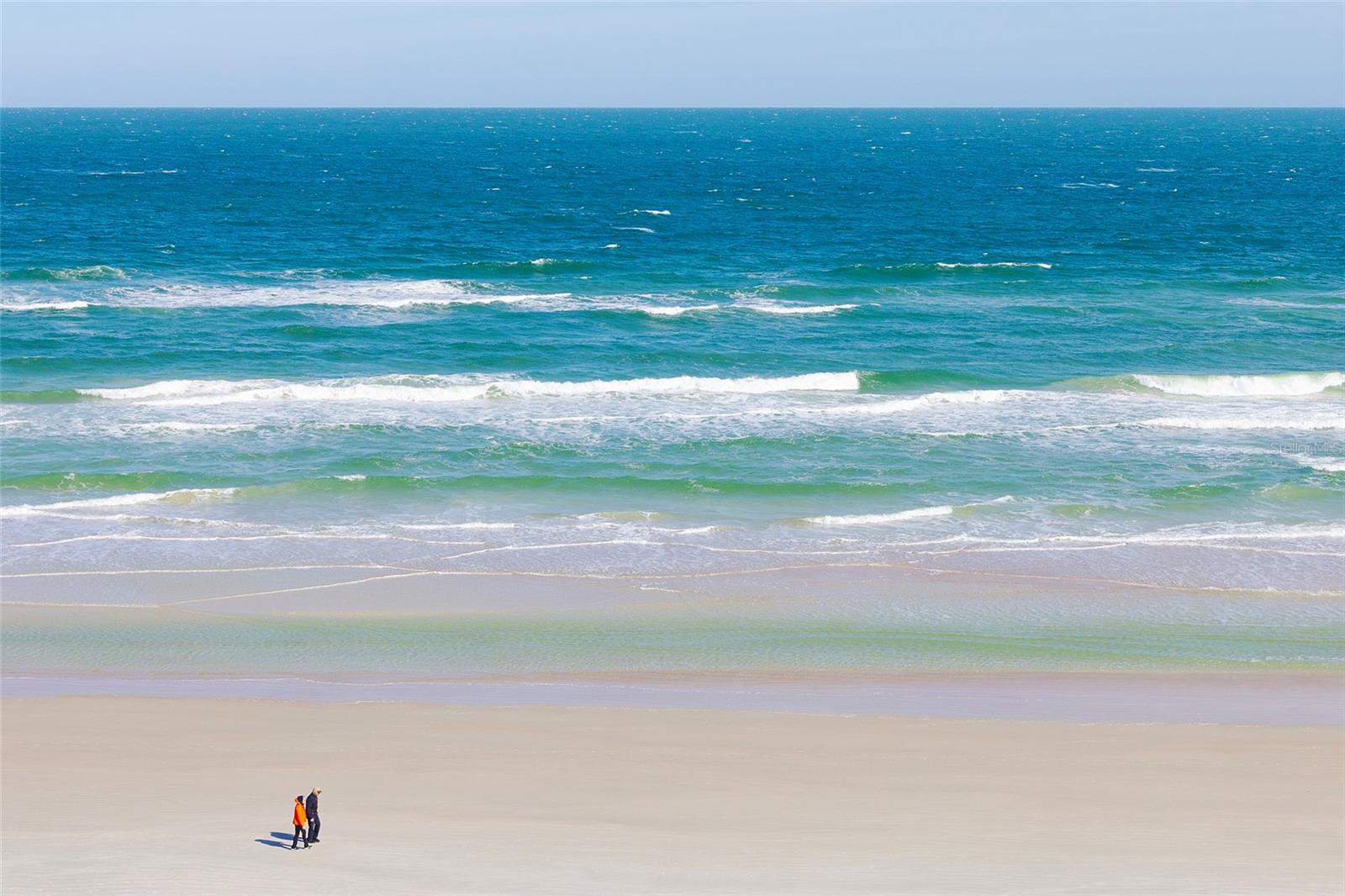 TOWERS 09 CONDO - Residential