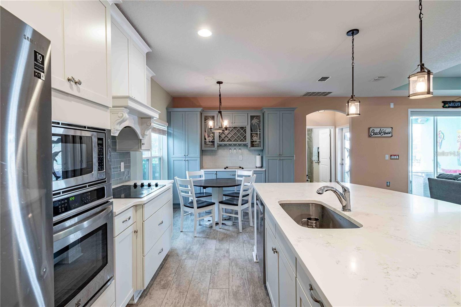 HUNTER'S RIDGE - Residential