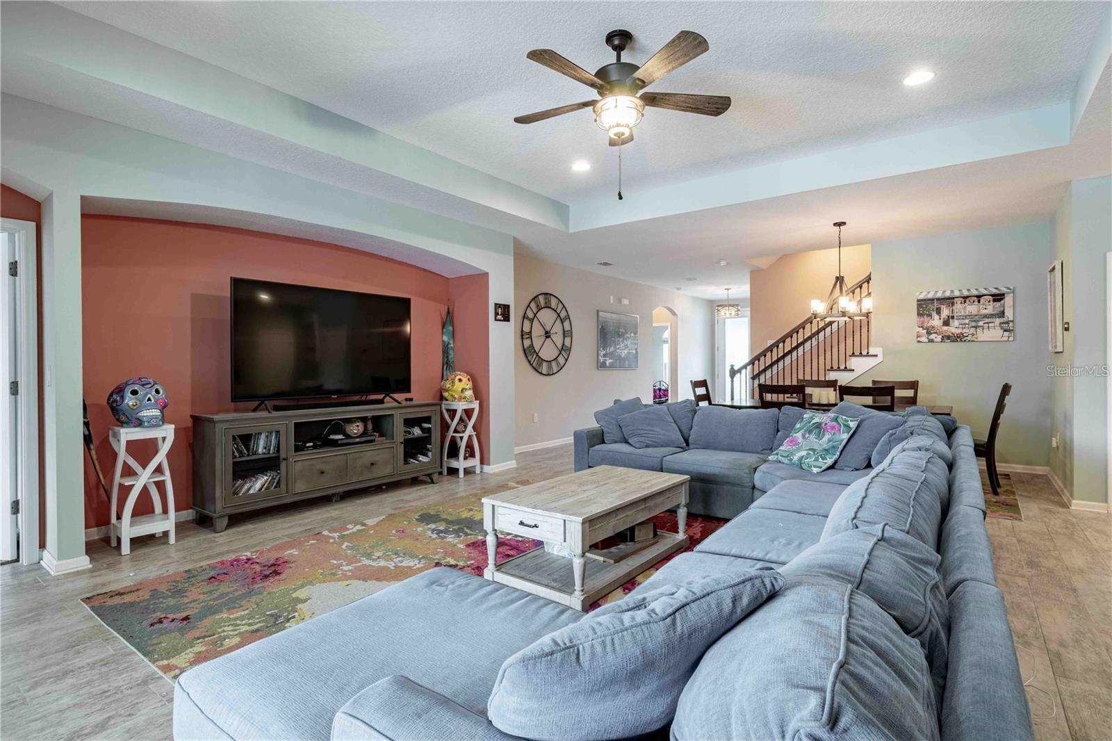 HUNTER'S RIDGE - Residential