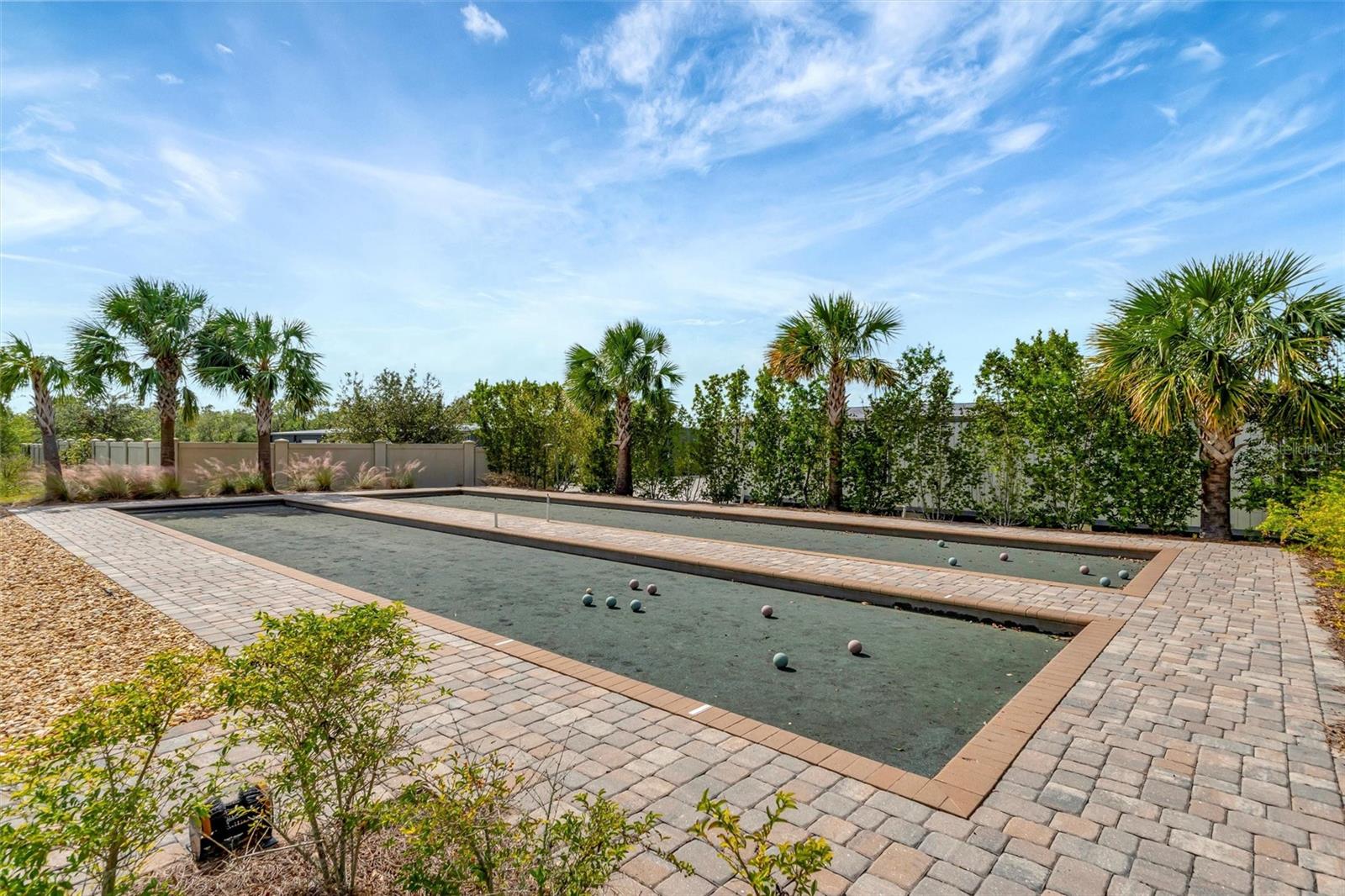 LAKEWOOD NATIONAL - Residential
