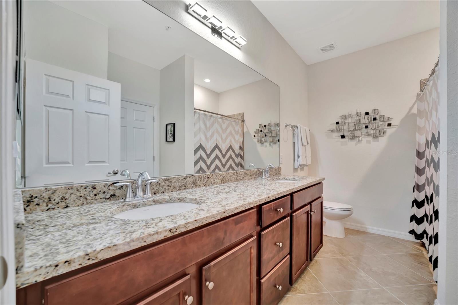 LAKEWOOD NATIONAL - Residential