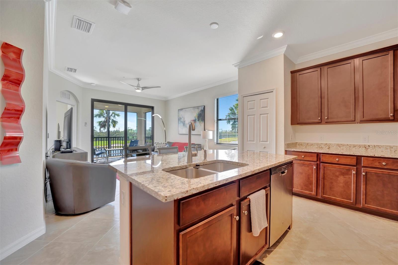 LAKEWOOD NATIONAL - Residential