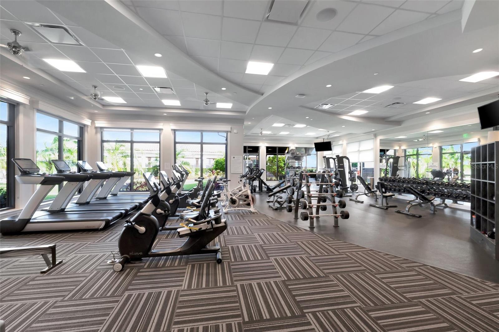 LAKEWOOD NATIONAL - Residential