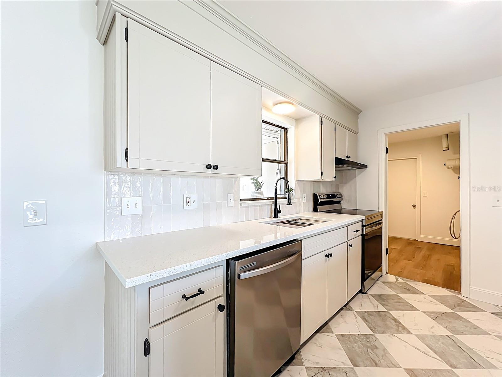 FAIRWAY ESTATES - Residential