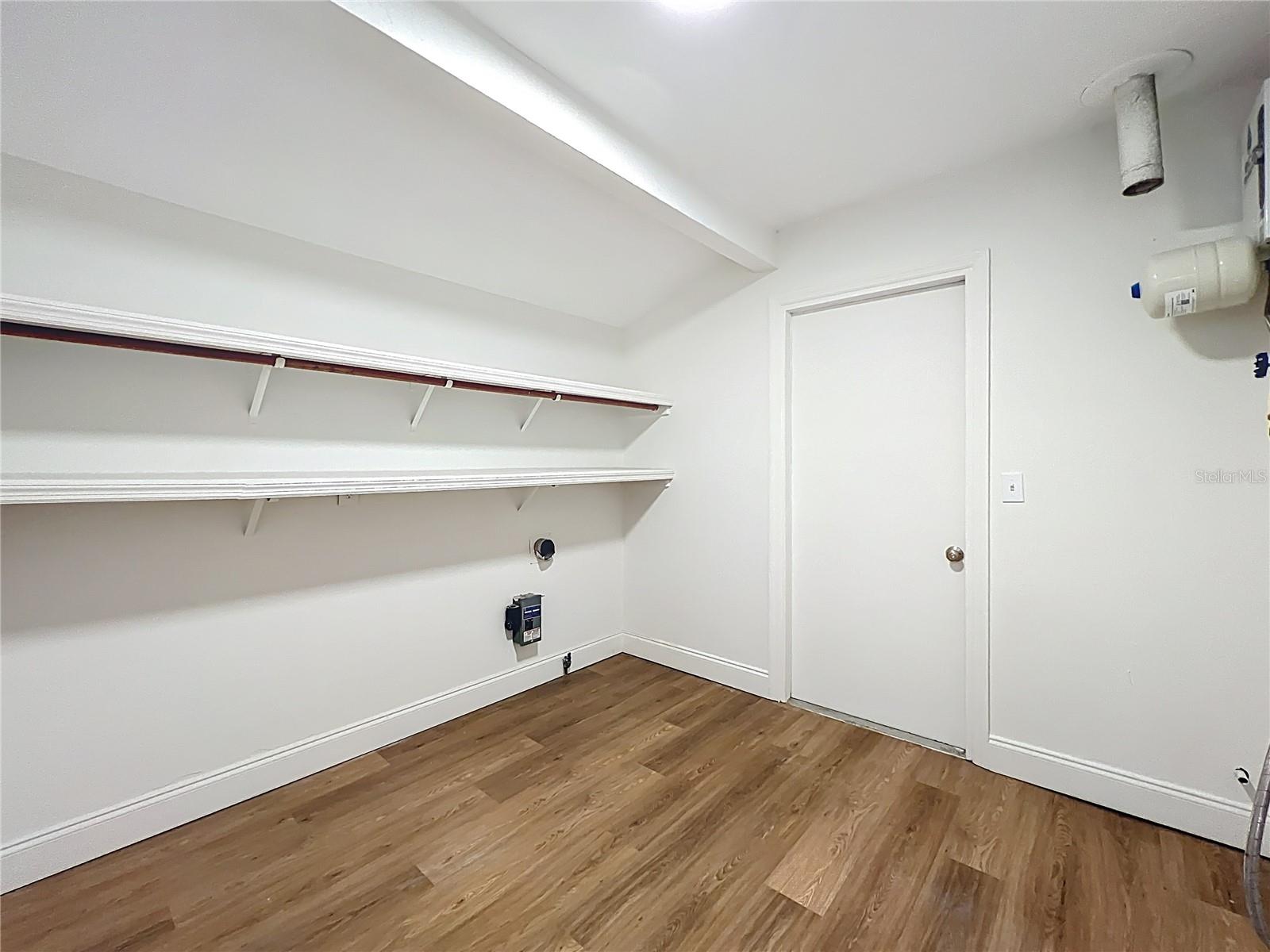 FAIRWAY ESTATES - Residential