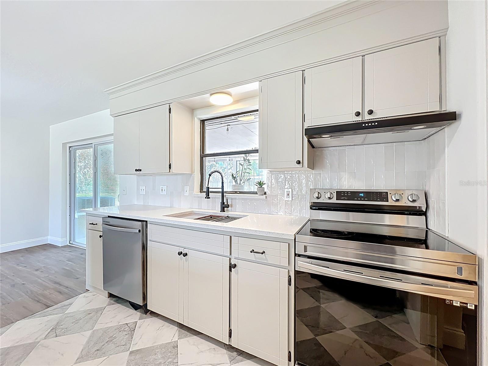 FAIRWAY ESTATES - Residential