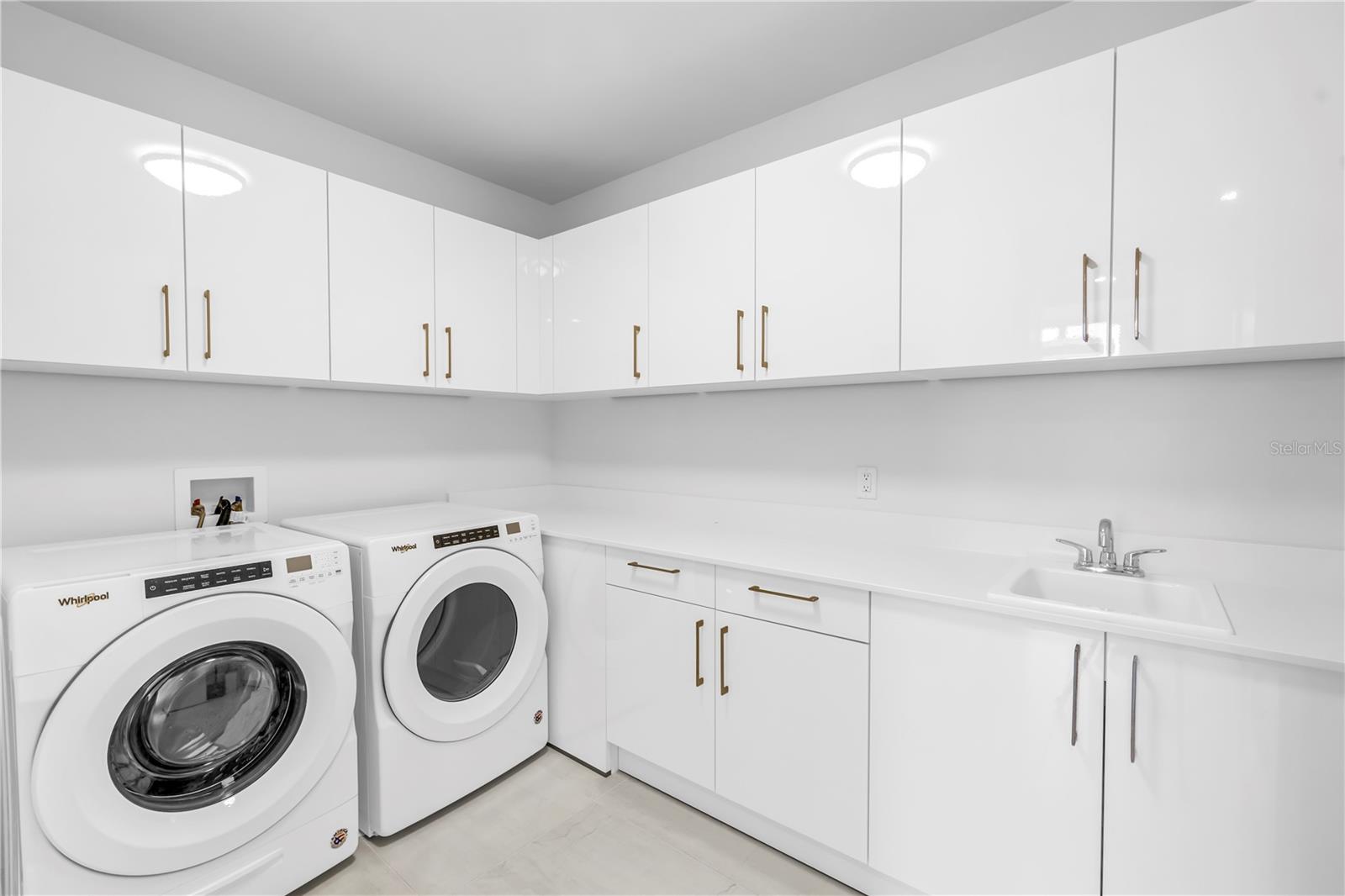 SALTAIRE CONDO - Residential