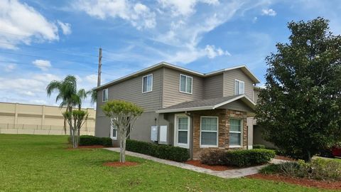 Photo of 1861 Chatham Place Drive, Orlando, FL 32824 (MLS # O6398435)
