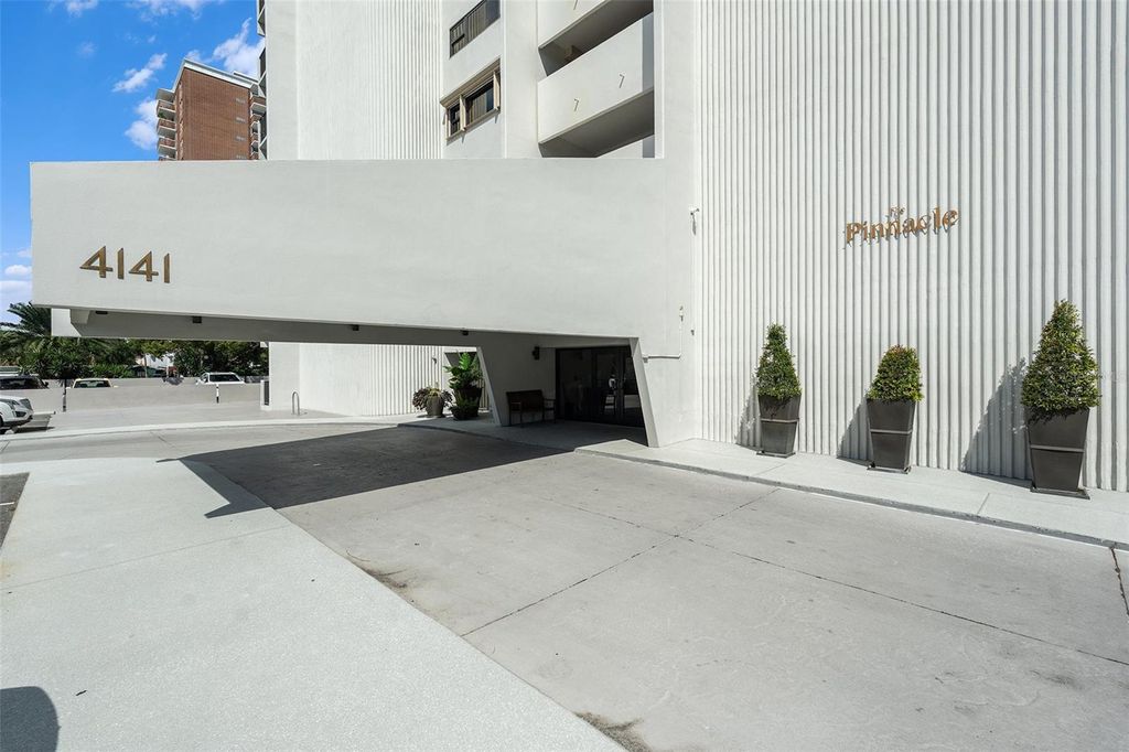 Photo of 4141 Bayshore Boulevard #704, Tampa, FL 33611 (MLS # TB8443269)