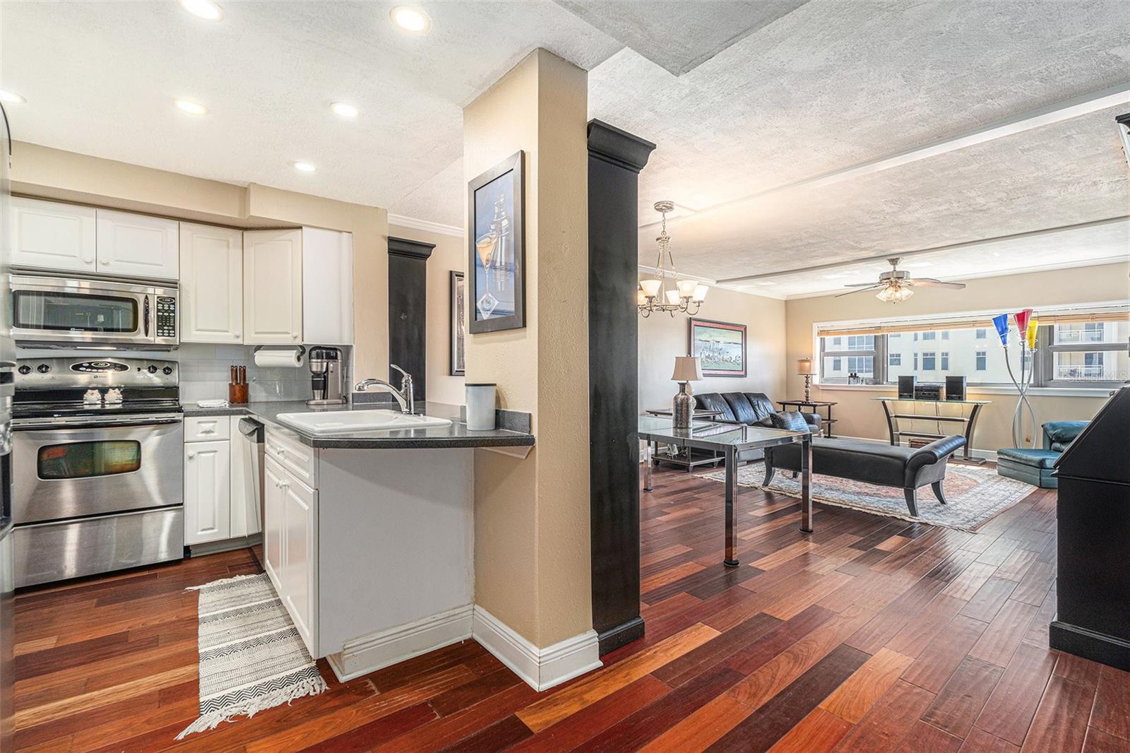 THE PINNACLE APTS A CONDO - Residential