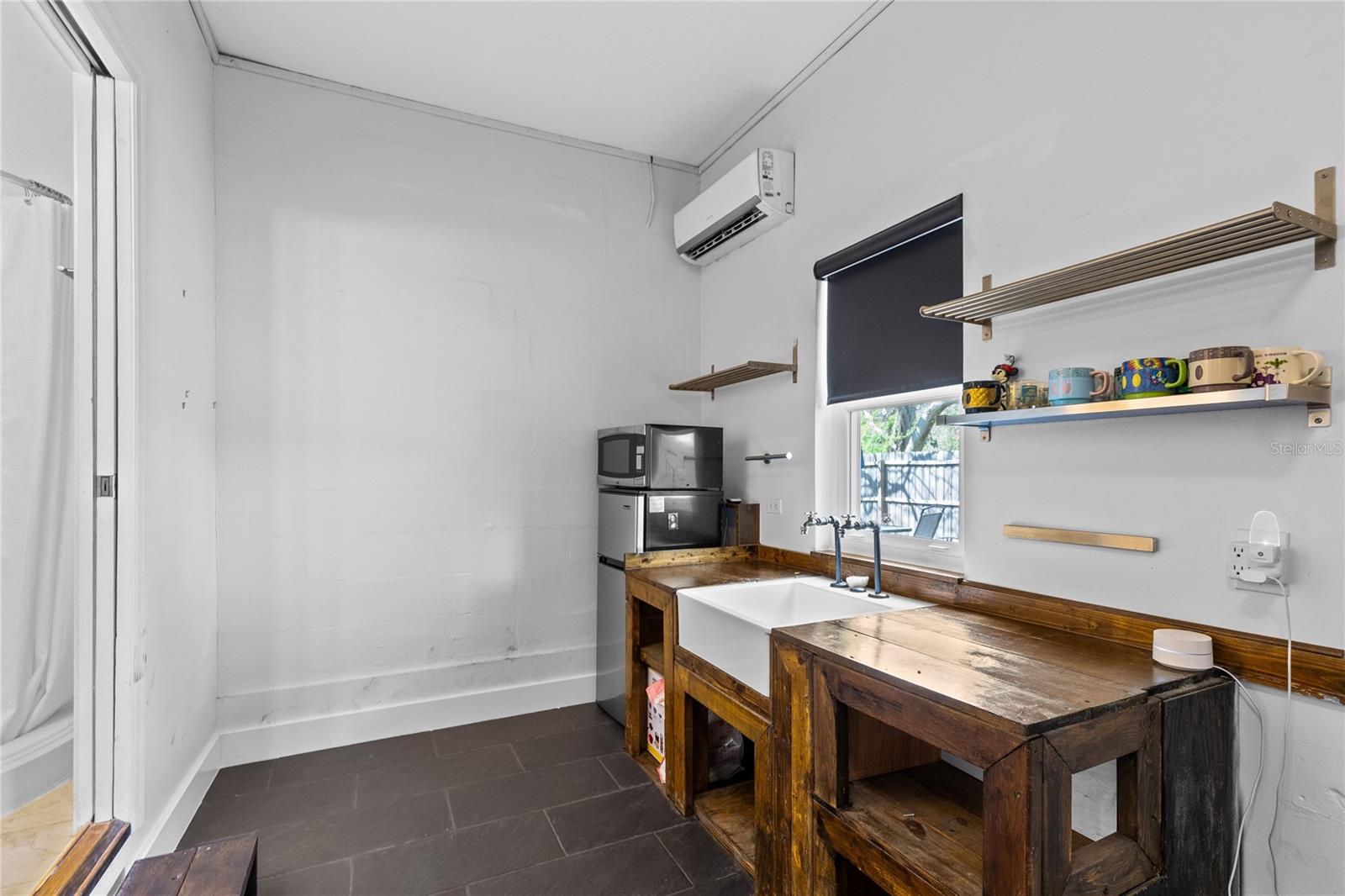 ALBERT LEE RIDGE FIRST ADD - Residential