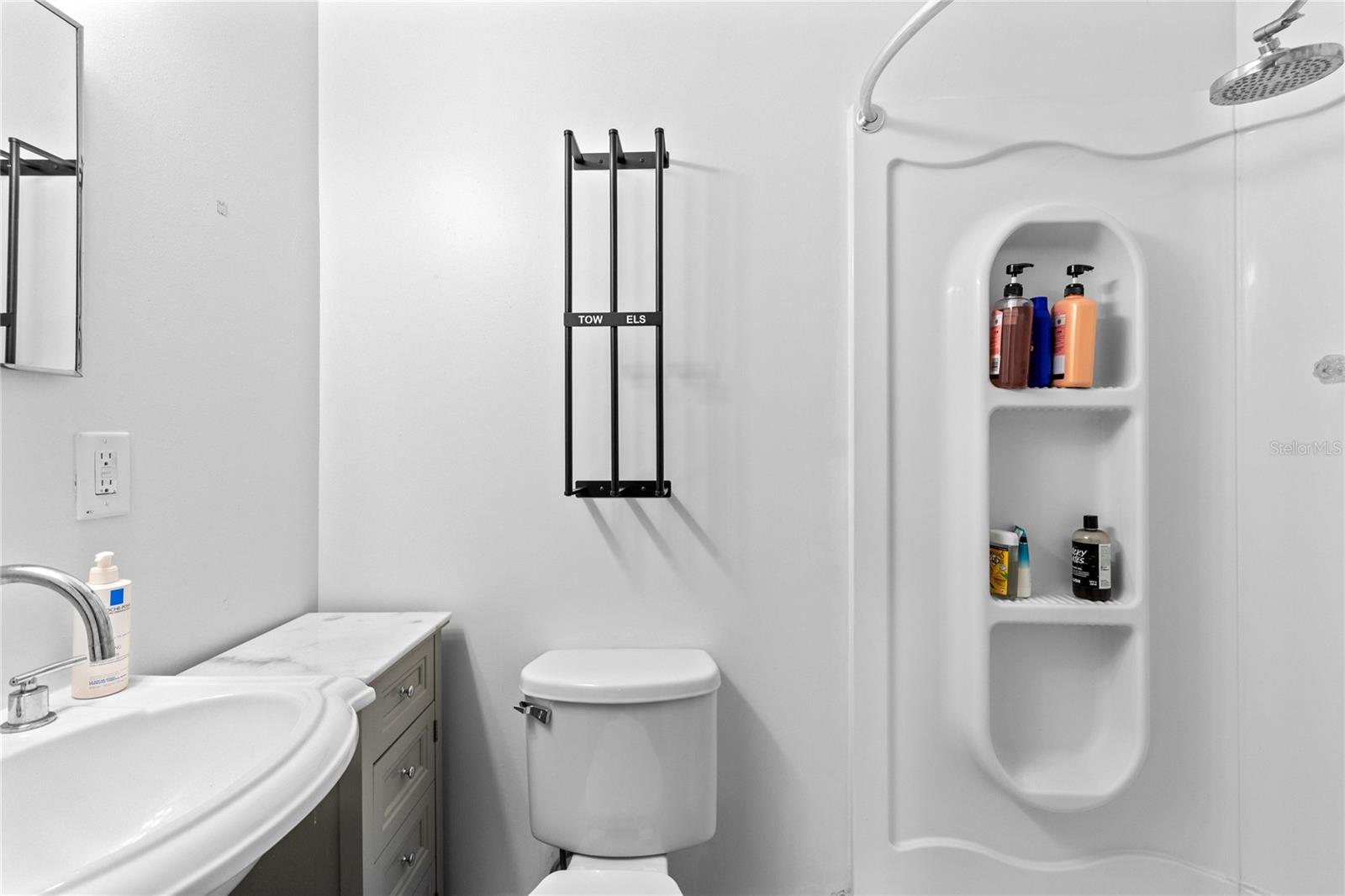 ALBERT LEE RIDGE FIRST ADD - Residential