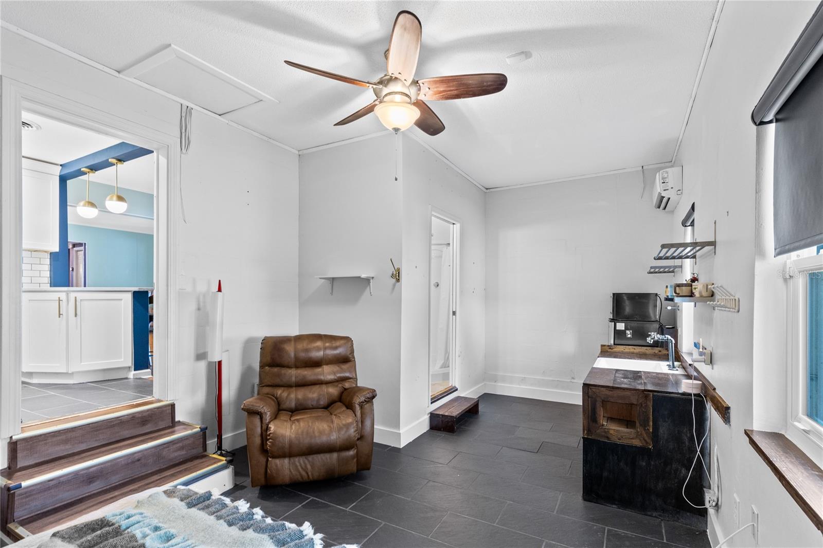 ALBERT LEE RIDGE FIRST ADD - Residential