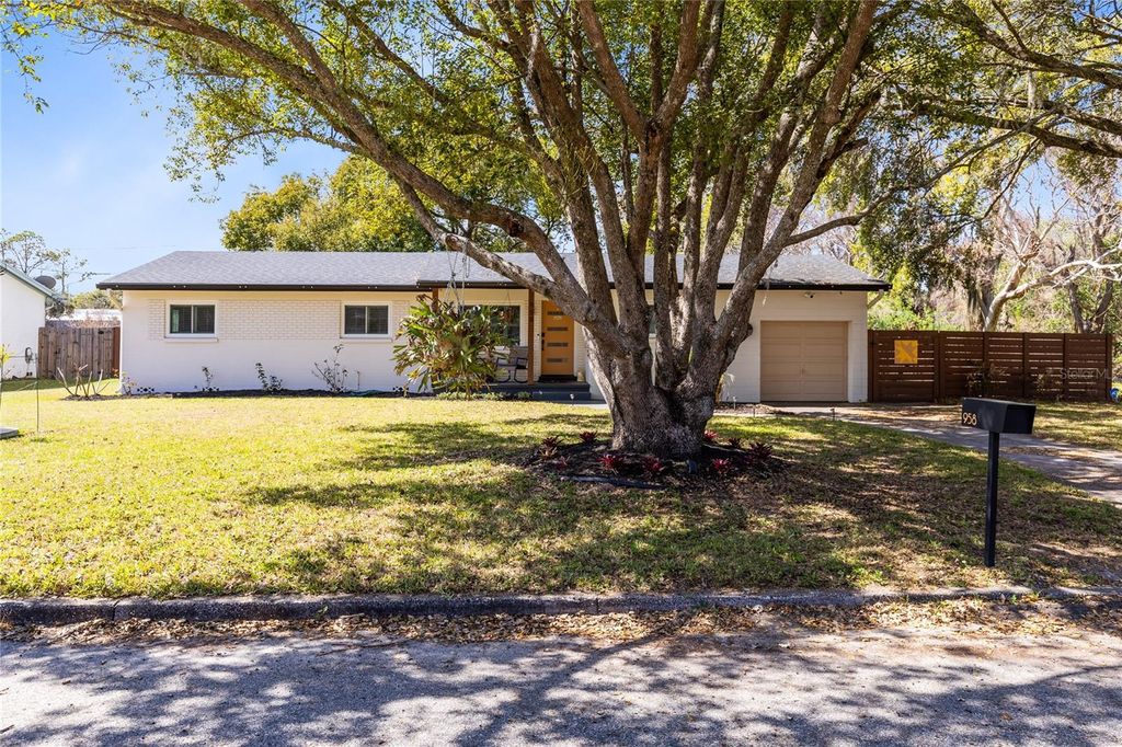 Photo of 958 Hanover Avenue, Winter Park, FL 32789 (MLS # O6388088)