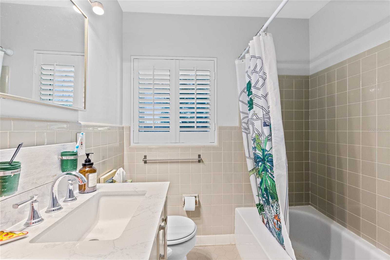 ALBERT LEE RIDGE FIRST ADD - Residential