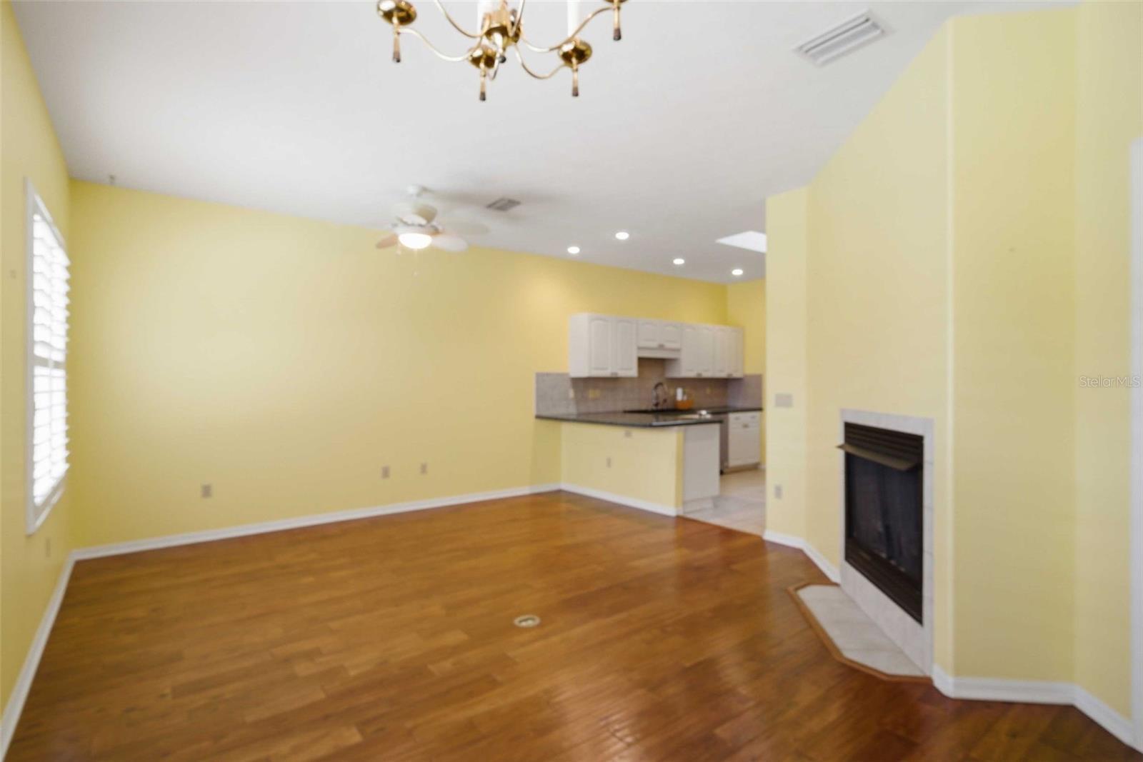 LAUREL RIDGE 02 - Residential