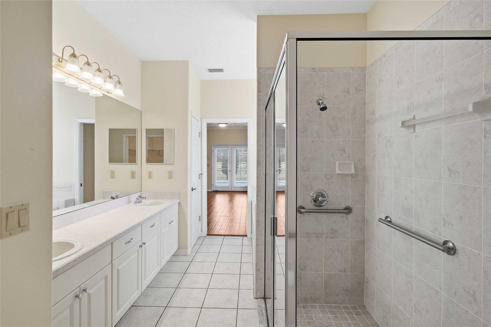 LAUREL RIDGE 02 - Residential