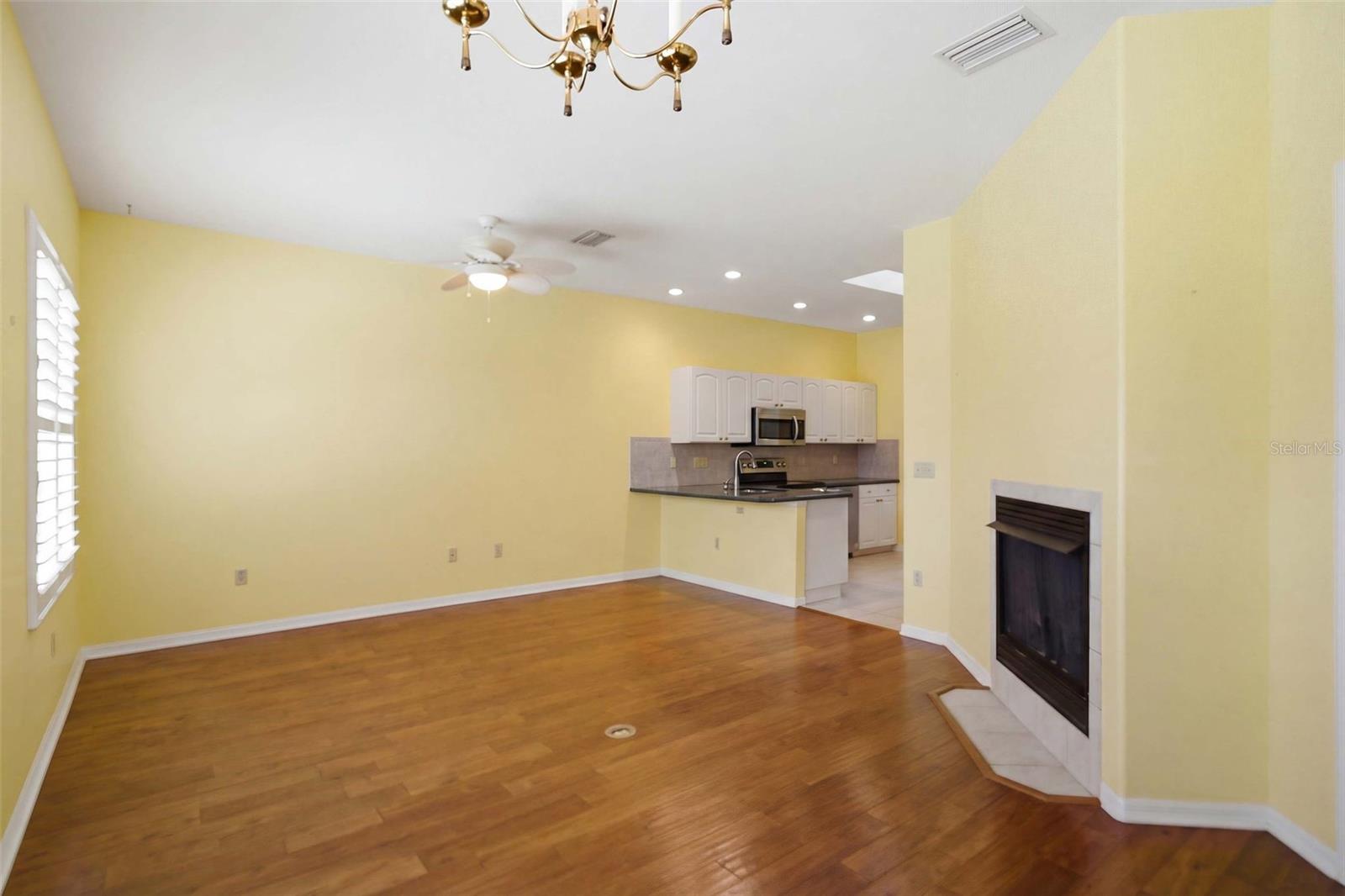 LAUREL RIDGE 02 - Residential