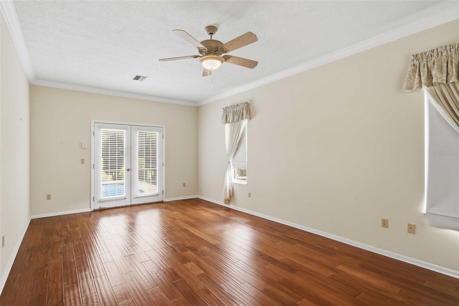 LAUREL RIDGE 02 - Residential
