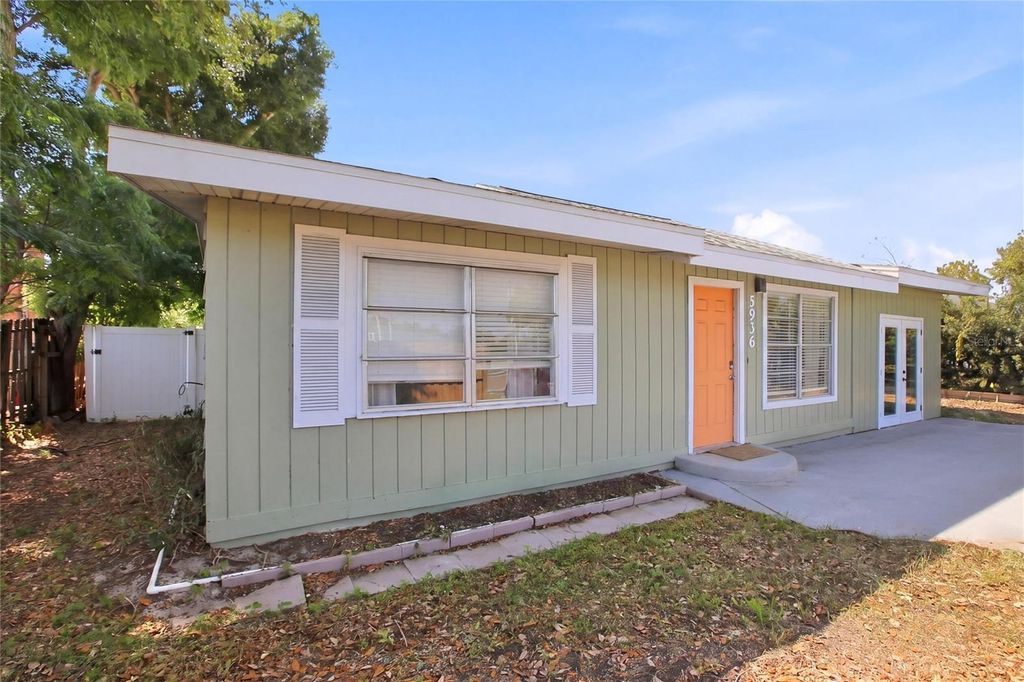 Photo of 5936 Albert Place, Sarasota, FL 34231 (MLS # O6399746)