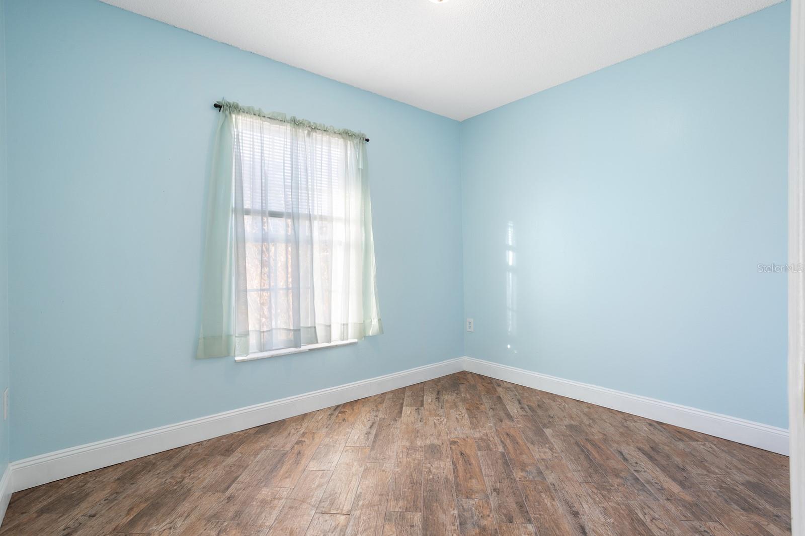 LADY LAKE APRIL HILLS - Residential