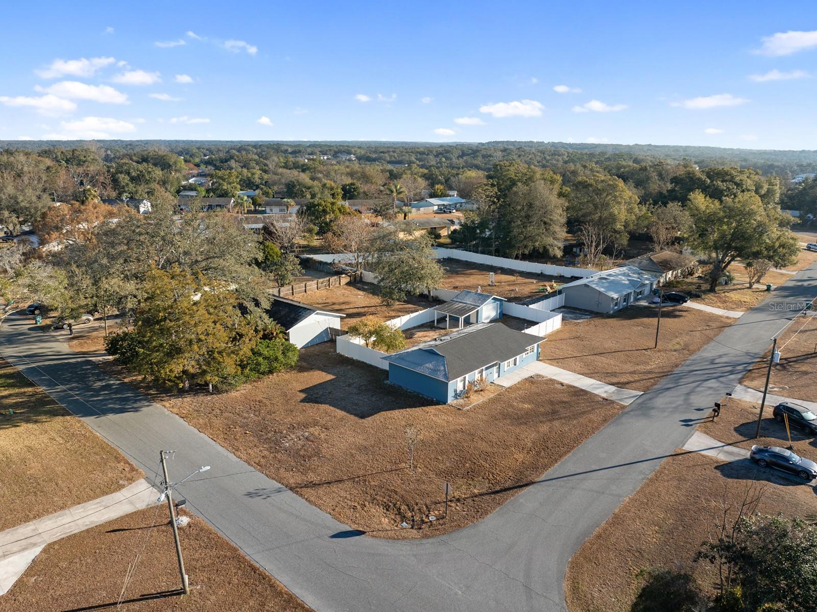 LADY LAKE APRIL HILLS - Residential