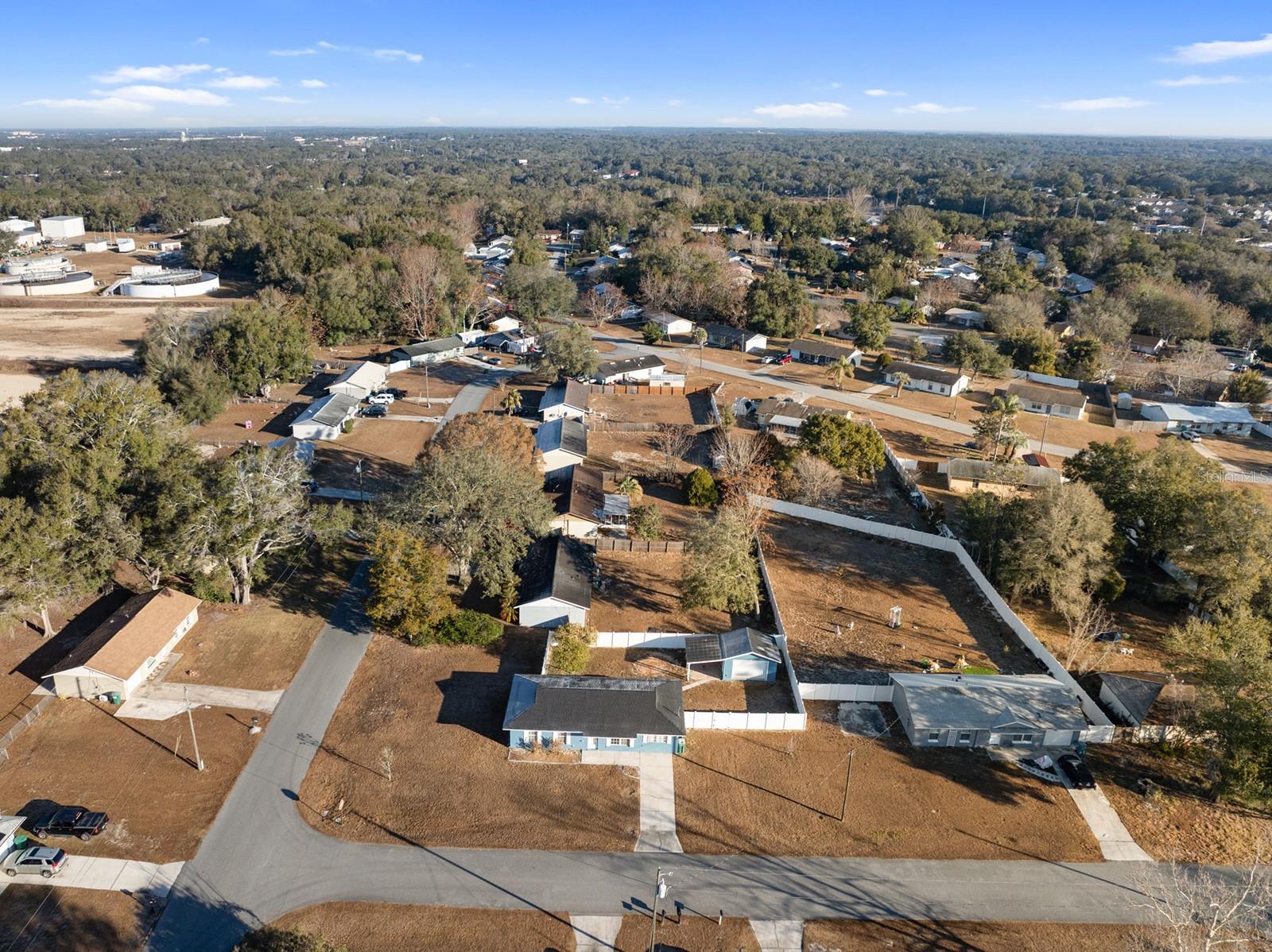 LADY LAKE APRIL HILLS - Residential