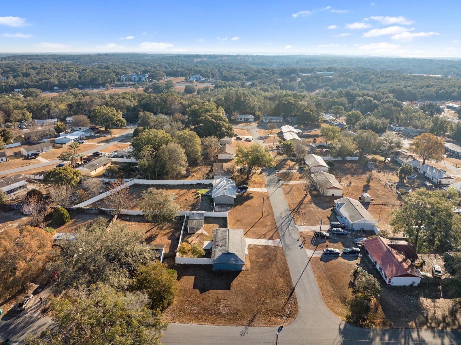 LADY LAKE APRIL HILLS - Residential