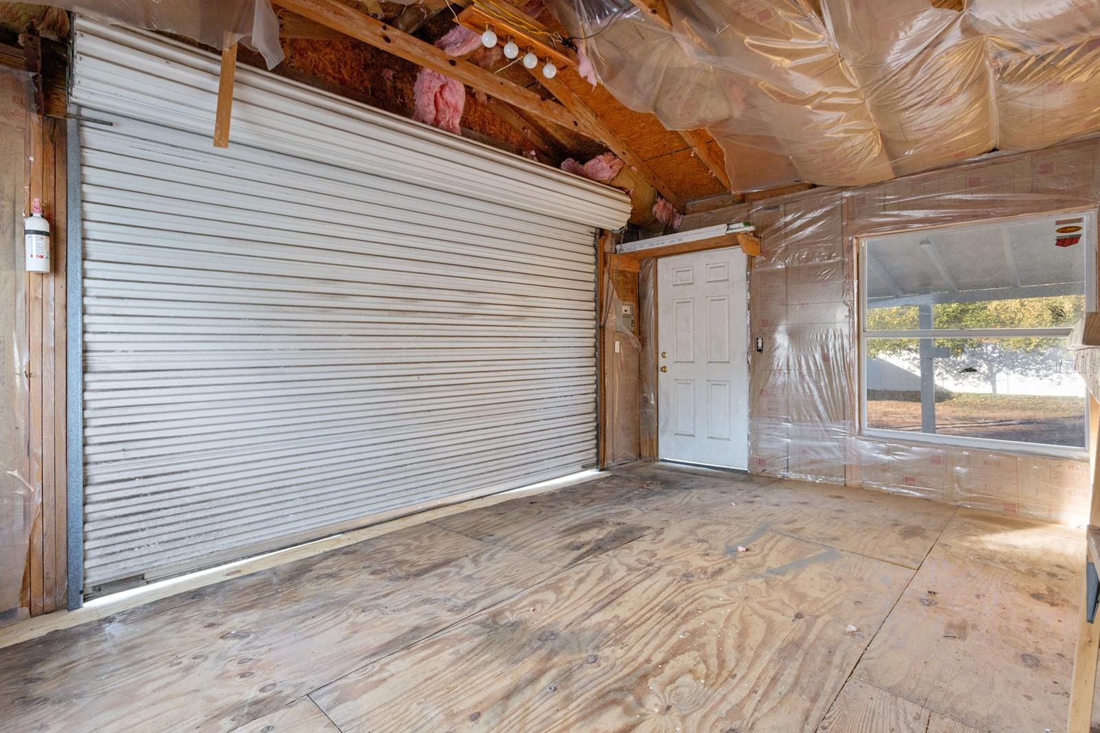 LADY LAKE APRIL HILLS - Residential