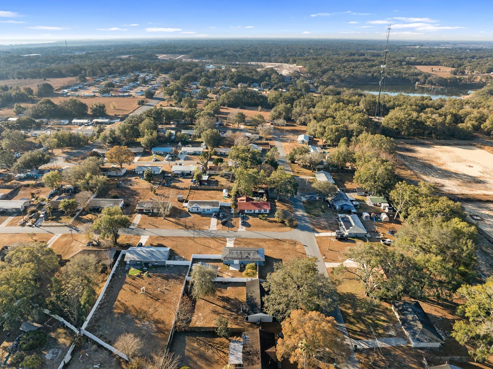 LADY LAKE APRIL HILLS - Residential