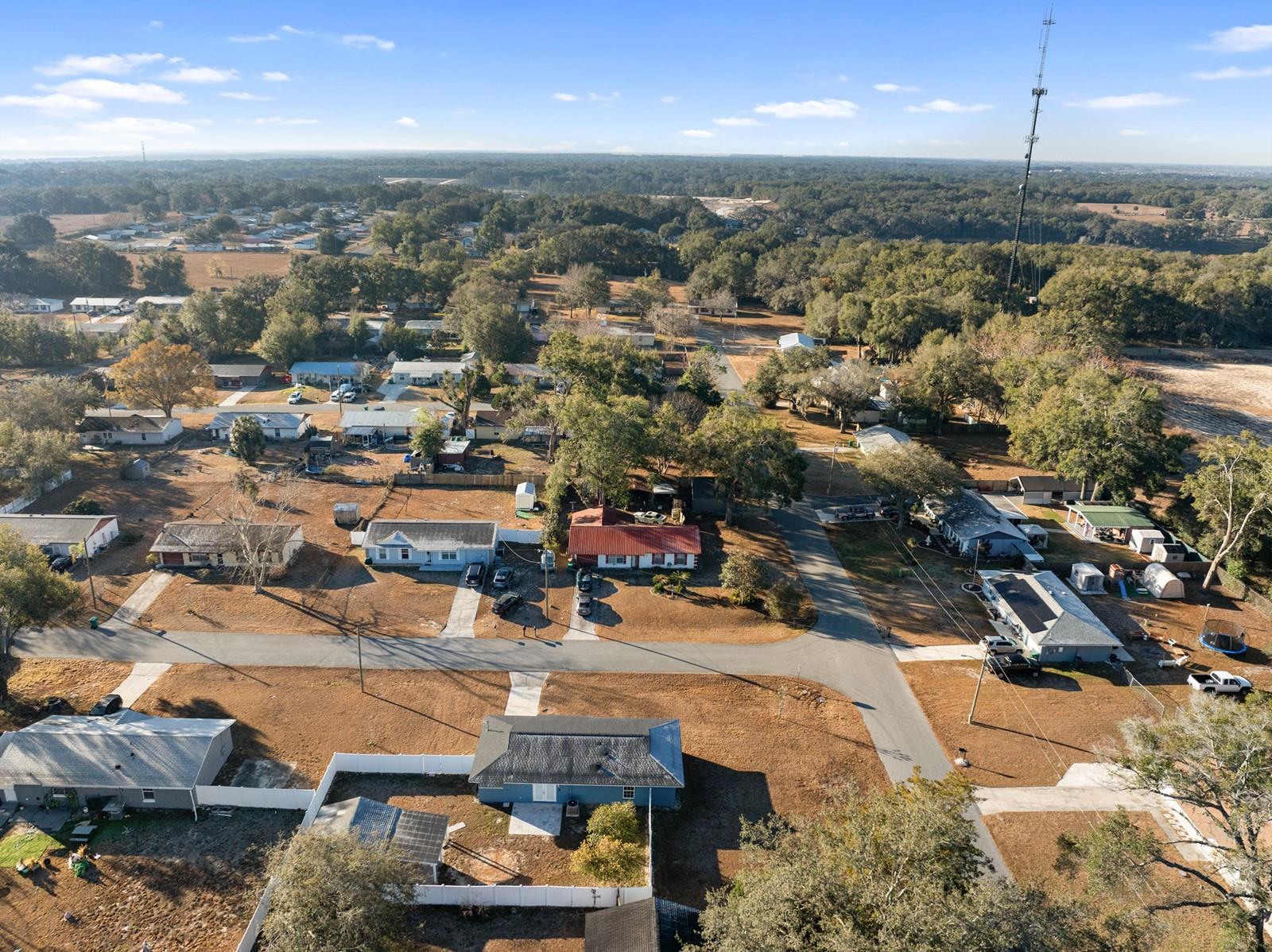 LADY LAKE APRIL HILLS - Residential