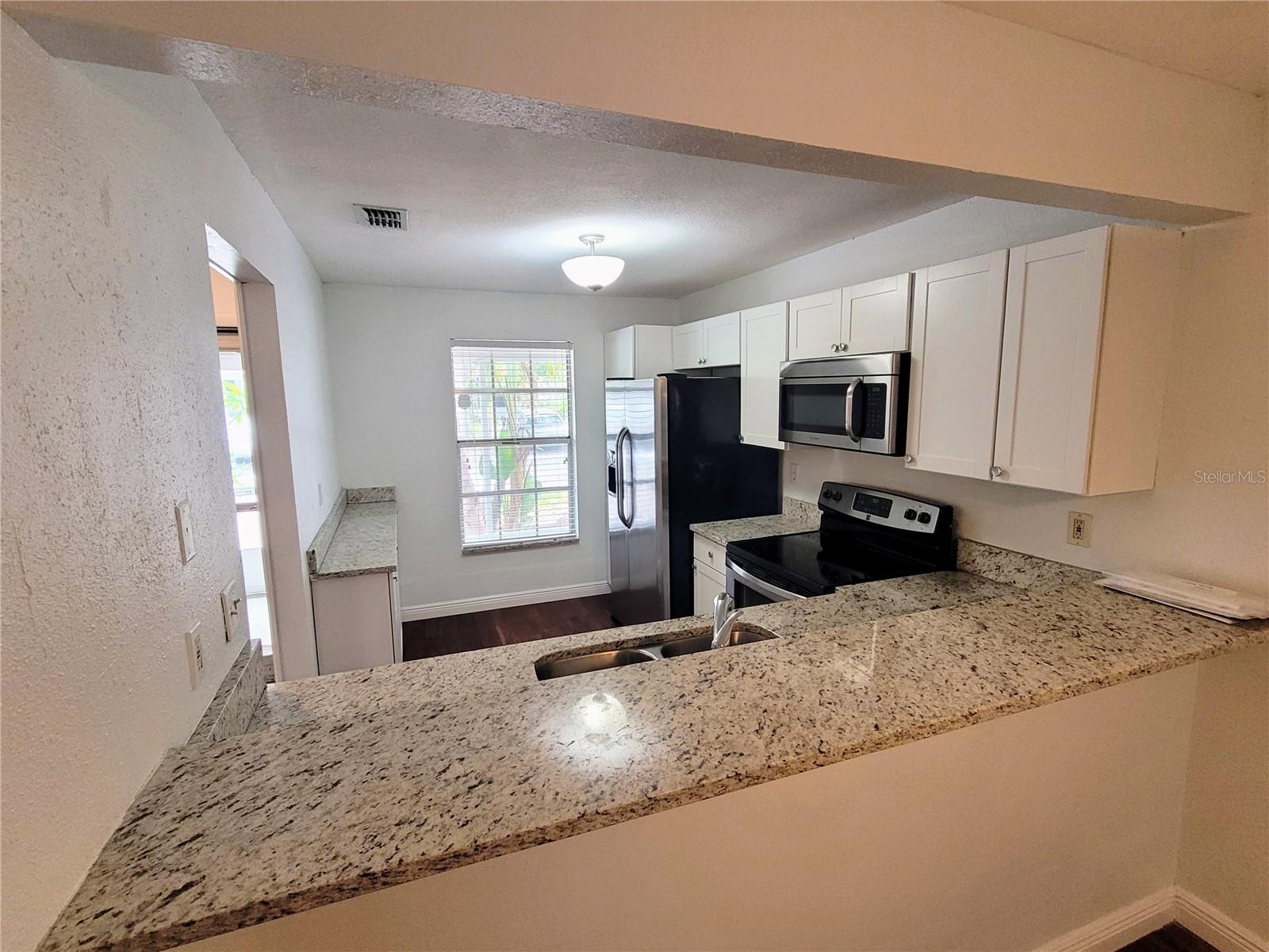 BAY TOWNE - Residential